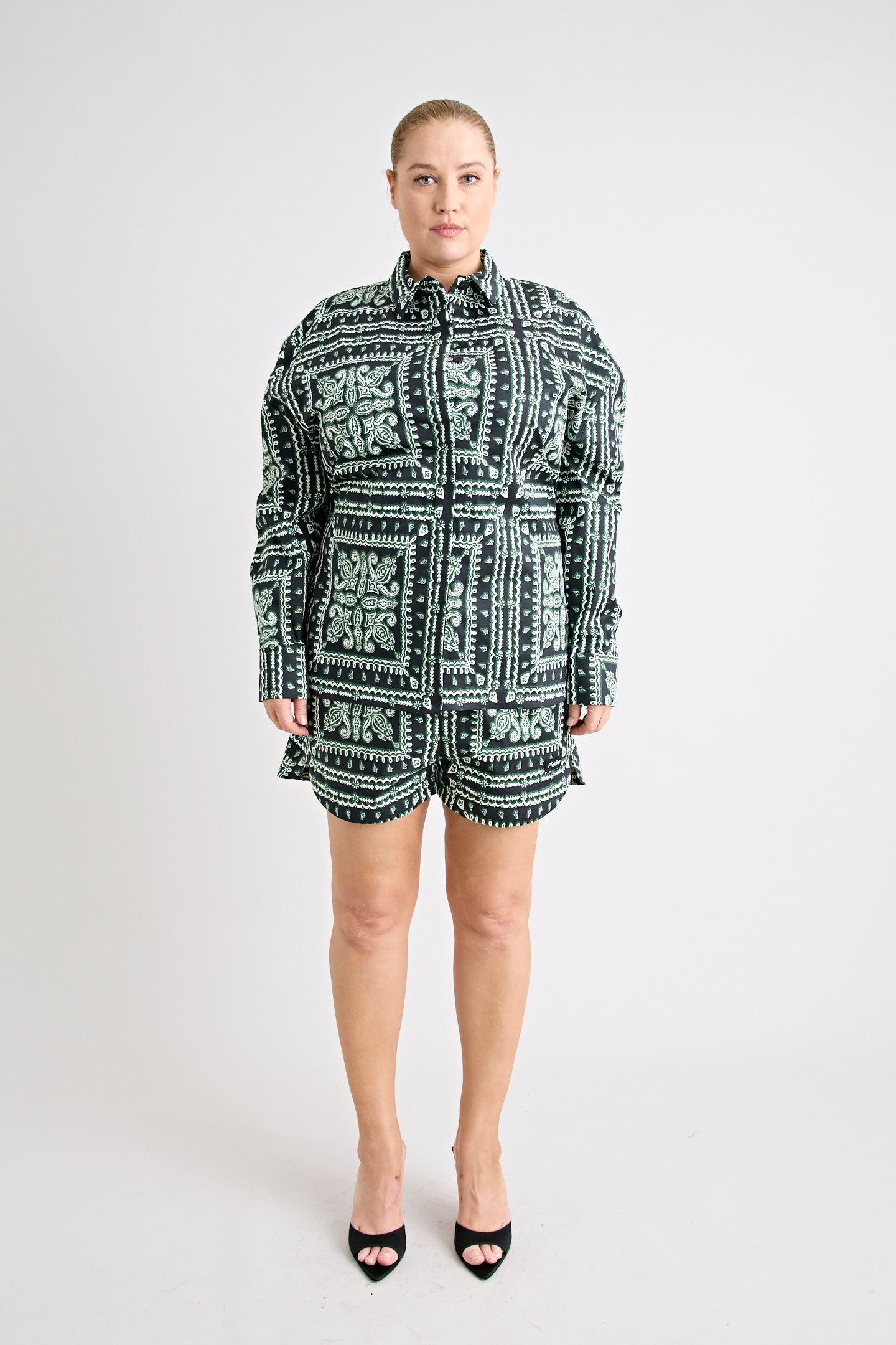 CHICO SHORT | PAISLEY