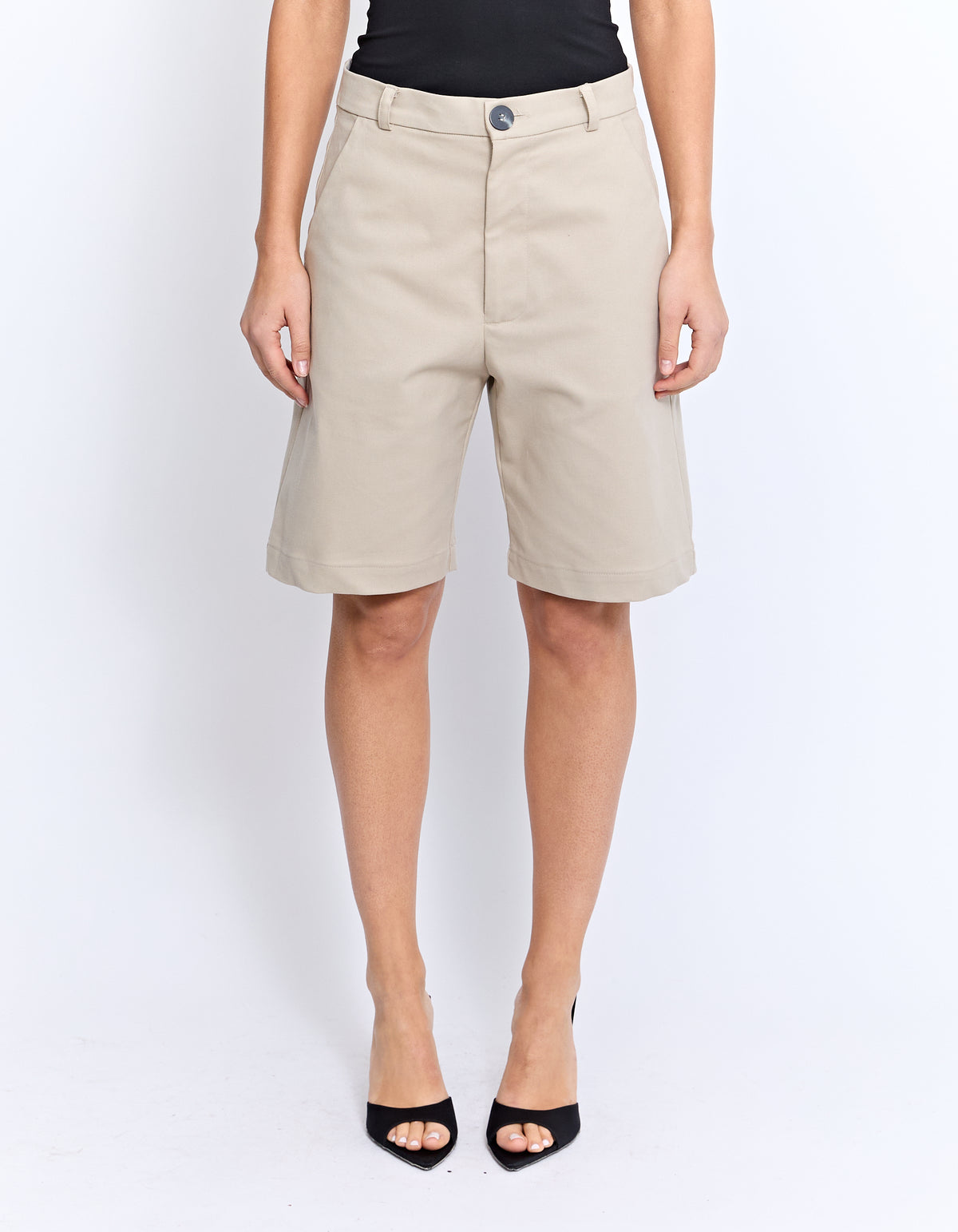 LOURDES BERMUDA SHORT | SAND