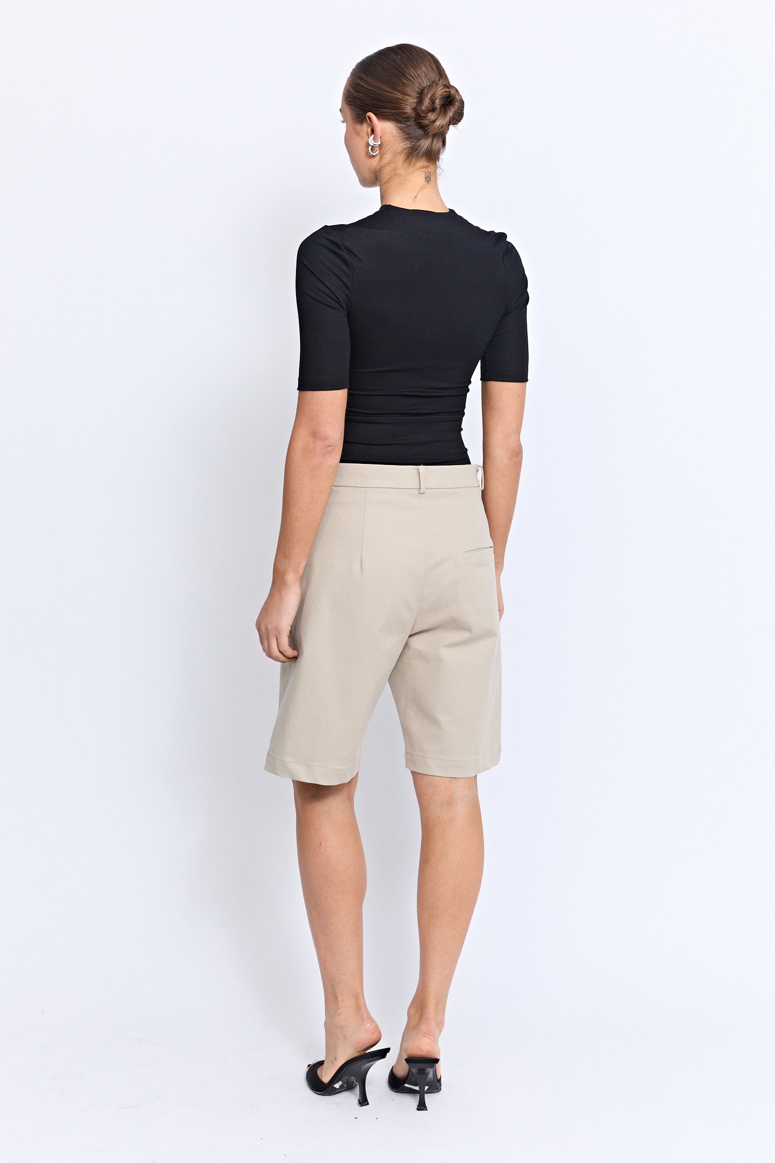 LOURDES BERMUDA SHORT | SAND