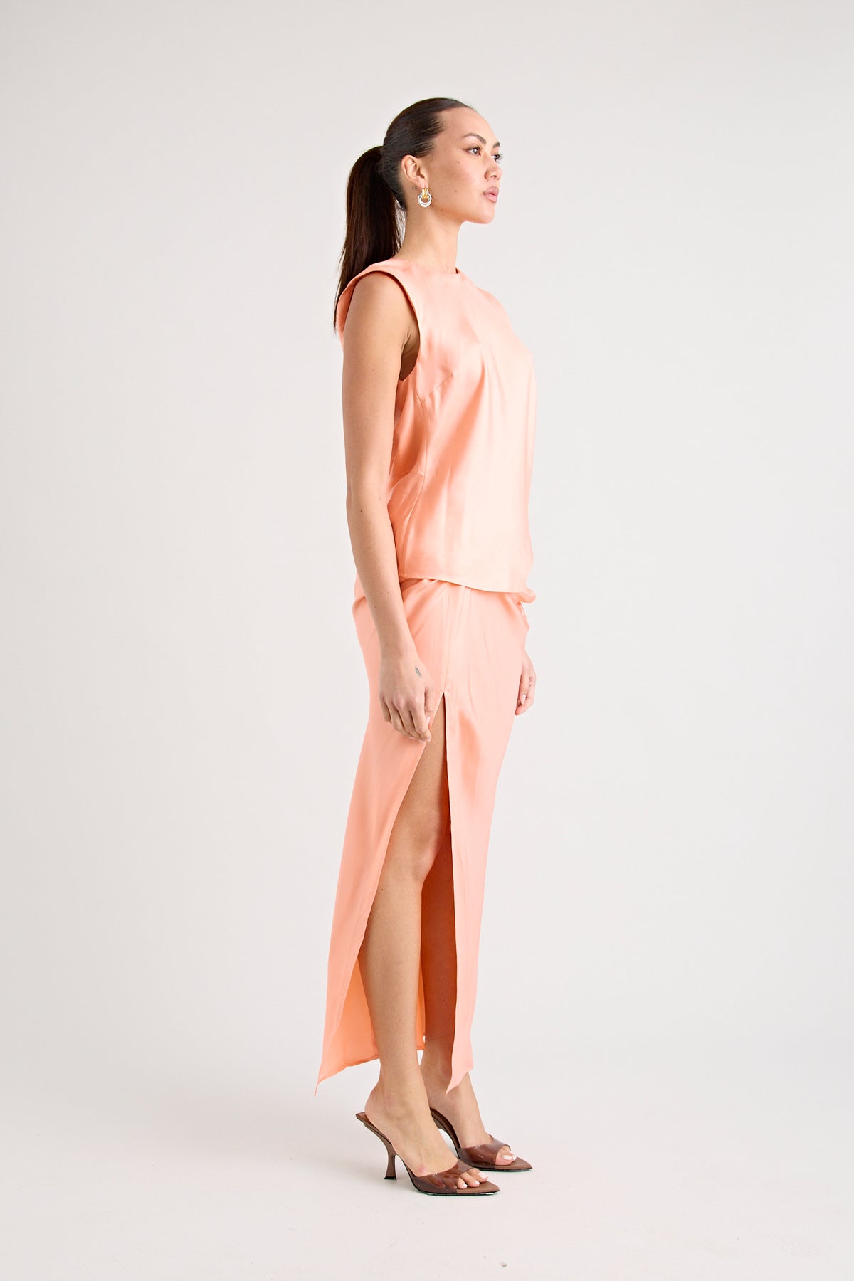 RAF SILK REVERSIBLE TOP | PEACH