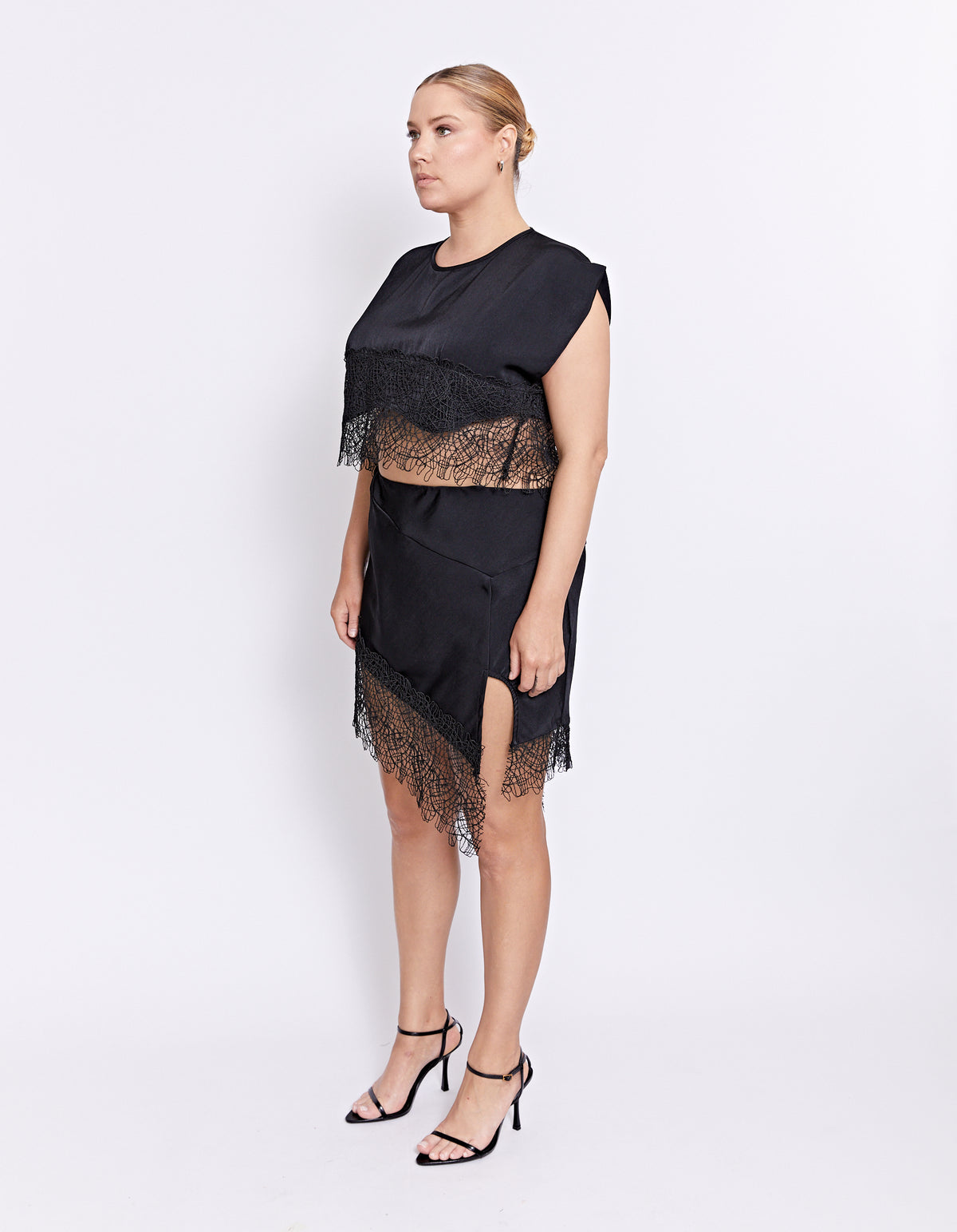 SIREN LACE TOP | BLACK