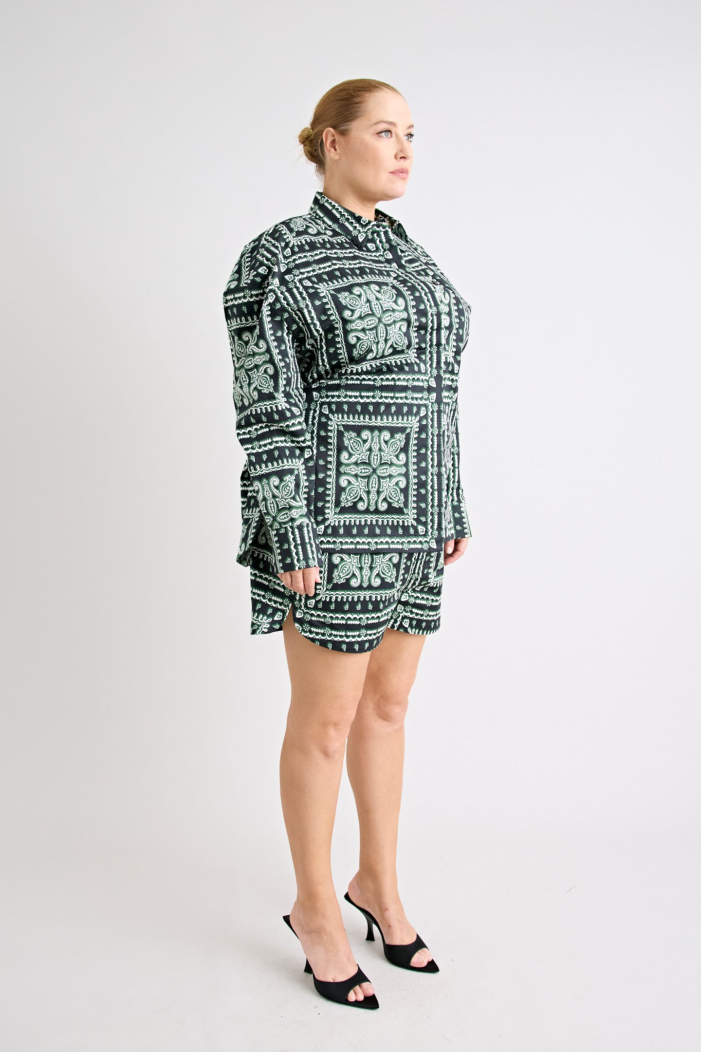 CHICO SHORT | PAISLEY