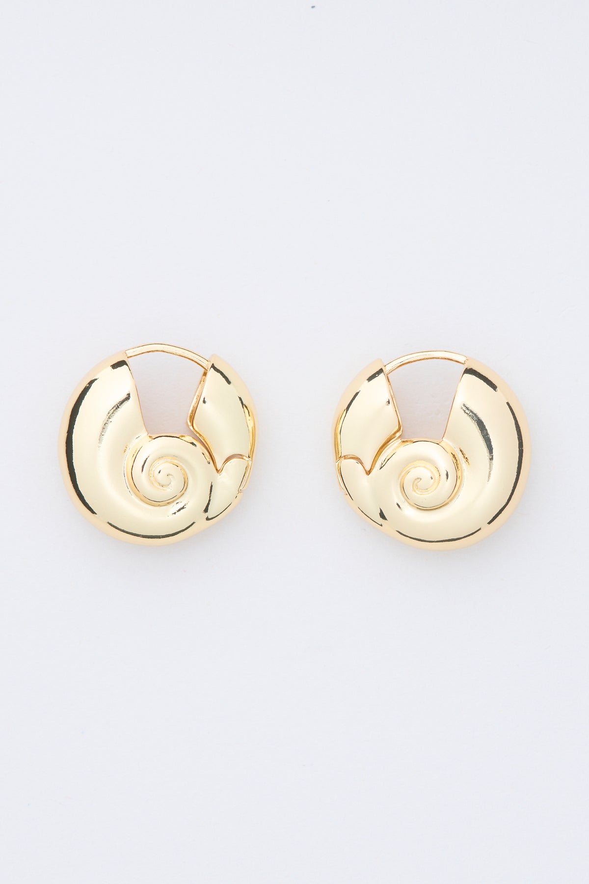 SHELL HOOP | GOLD